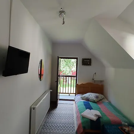 Farm stay Pensiunea Piatra Mandrutului *